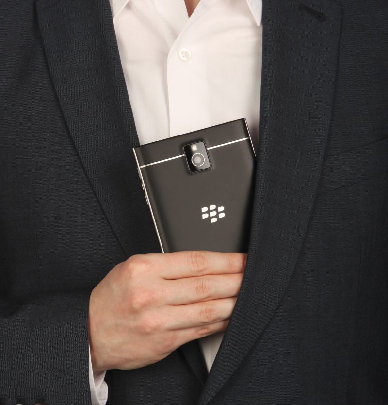 BlackBerry Passport, Passport fits in pocket, pocket, Passport battery life, natural sound