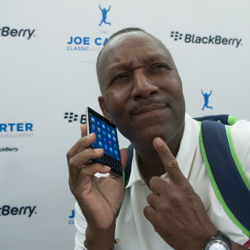 Blue Jays legend Joe Carter hosts golf tournament reception