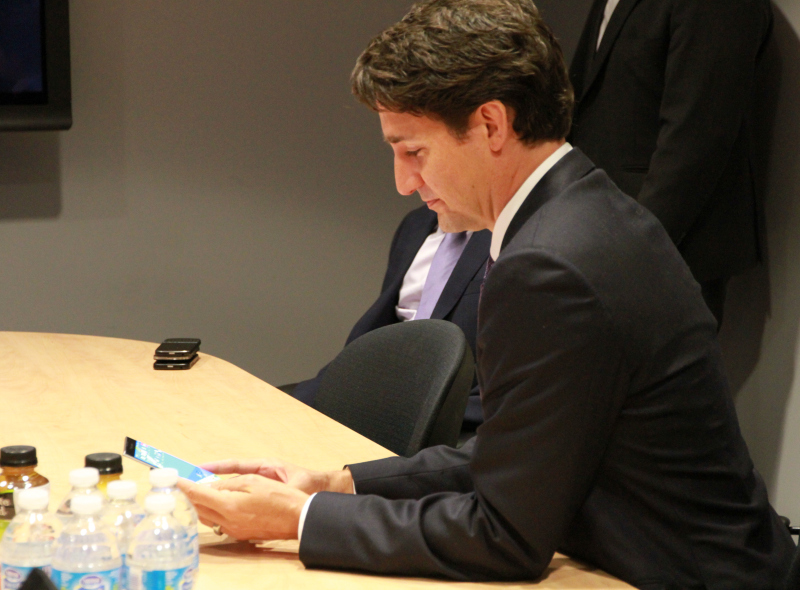Prime Minister Trudeau visits BlackBerry NOC